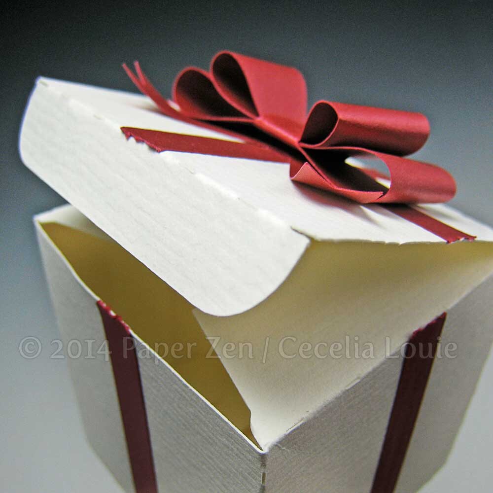 Pillow Box, Christmas Box (No Peeking) - SVG